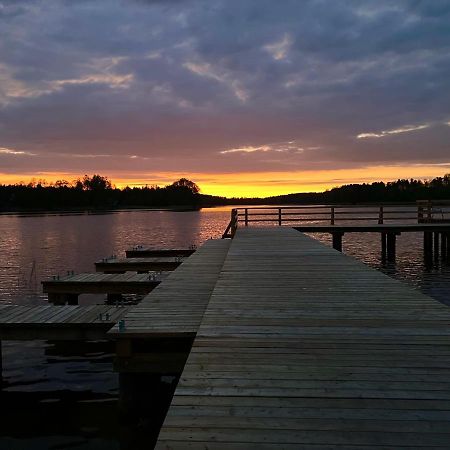 Domek Nad Jeziorem Piasutno Mazury エクステリア 写真