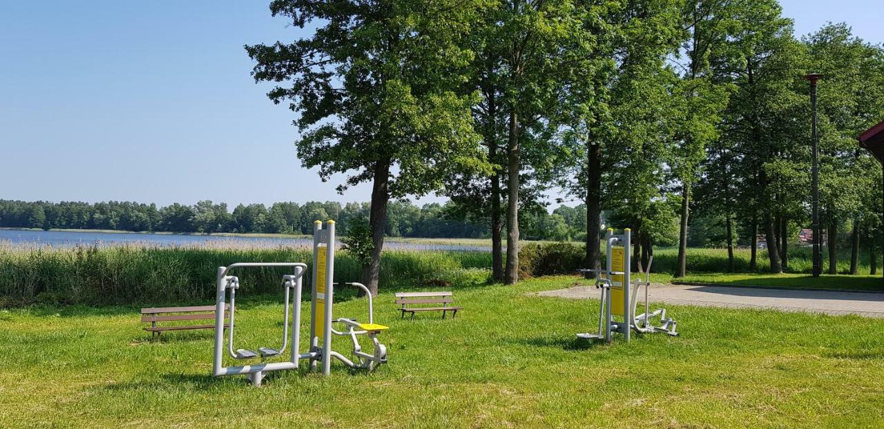 Domek Nad Jeziorem Piasutno Mazury エクステリア 写真